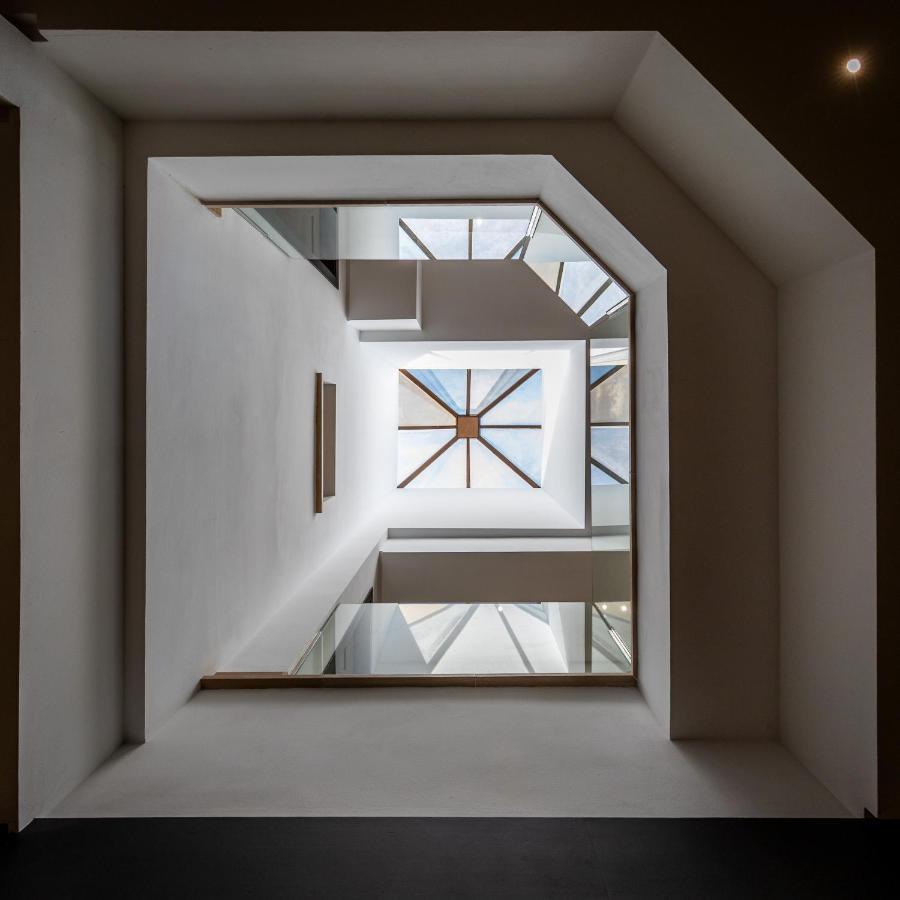 Diagonal